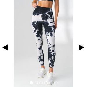 Vitality Cloud Leggings